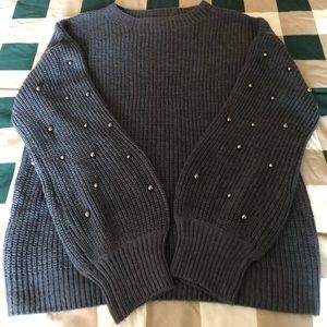 Pearl sleeved knit sweater